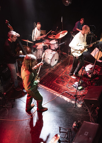 Tschou Endo (Calling Sirens mit Fai Baba) – 2024 – Foto von Benjamin Rauber